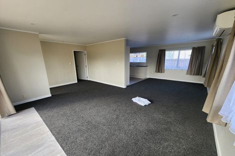 Photo of property in 1/14 Nerissa Place, Randwick Park, Auckland, 2105