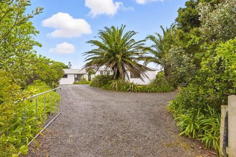 Photo of property in 5 Norna Grove, Waikawa Beach, Manakau, 5573