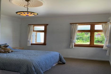 Photo of property in 58 Govett Avenue, Frankleigh Park, New Plymouth, 4310