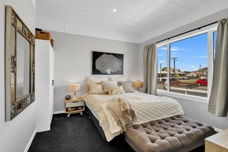 Photo of property in 14 Lowther Street, Whanganui, 4500