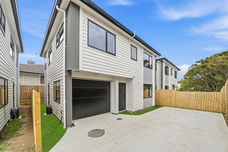 Photo of property in 9 Eastglen Road, Glen Eden, Auckland, 0602