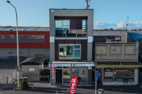 Photo of property in 10 Queen Street West, Levin, 5510