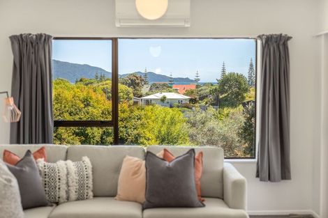 Photo of property in 1 Frimley Terrace, Waikanae Beach, Waikanae, 5036