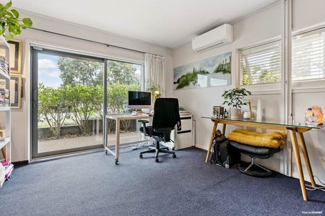 Photo of property in 5 Fortyfoot Lane, Sunnyhills, Auckland, 2010