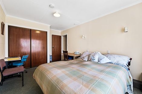 Photo of property in 7 Kamahi Place, Inglewood, 4330