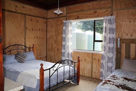 Photo of property in 2079 Clinton Highway, Kuriwao, Clinton, 9584