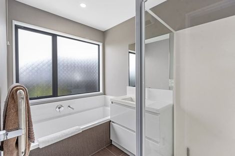 Photo of property in 8 Brightstone Crescent, Aranui, Christchurch, 8061