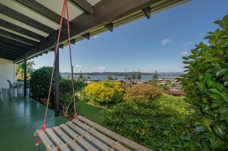 Photo of property in 30 Centennial Drive, Whitianga, 3510