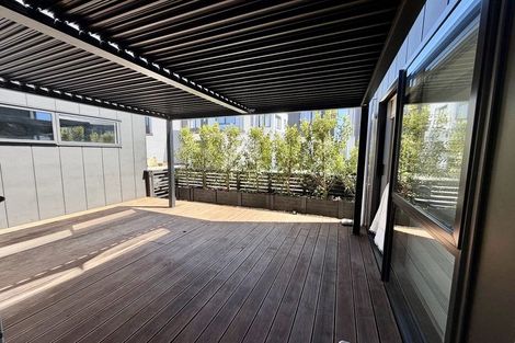 Photo of property in 43 Clayden Shuttleworth Street, Papakura, 2110