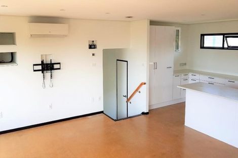 Photo of property in 870a Beach Road, Waiake, Auckland, 0630