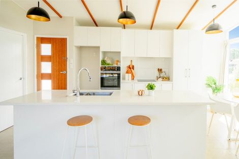 Photo of property in 37 Shoemaker Road, Waipu, 0510