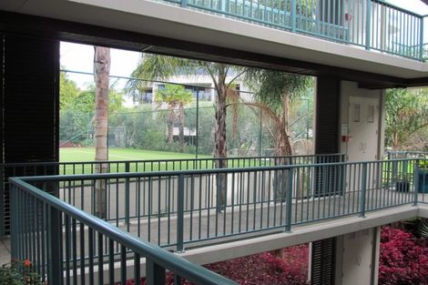 Photo of property in The Sands Apartments, 16/47 The Strand, Takapuna, Auckland, 0622