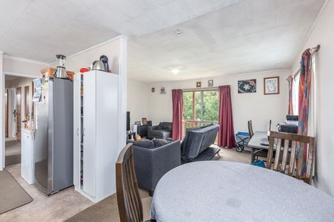 Photo of property in 2/6 Bundena Place, Clendon Park, Auckland, 2103