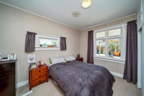 Photo of property in 23 Rosalind Street, Stratford, 4332