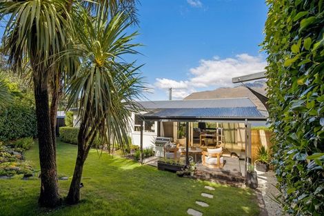 Photo of property in 17 Arawata Terrace, Fernhill, Queenstown, 9300