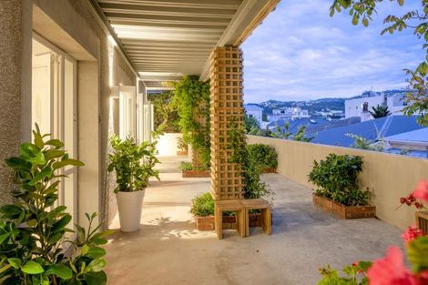 Photo of property in Hamilton Flats, 1/9 Hawker Street, Mount Victoria, Wellington, 6011