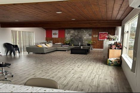 Photo of property in 15 Noeleen Street, Glenfield, Auckland, 0629