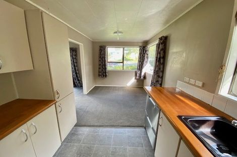 Photo of property in 15 Cottam Grove, Northcross, Auckland, 0632