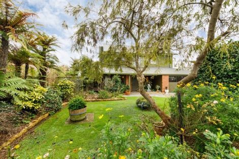 Photo of property in 17 Ashburn Lane, Awapuni, Palmerston North, 4412