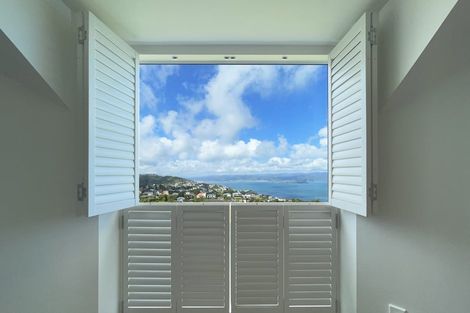 Photo of property in 96 Nicholson Road, Khandallah, Wellington, 6035