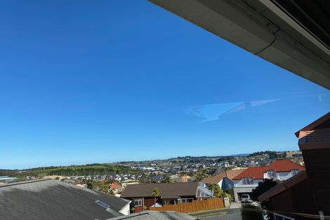 Photo of property in 4 Manu Place, Pinehill, Auckland, 0632