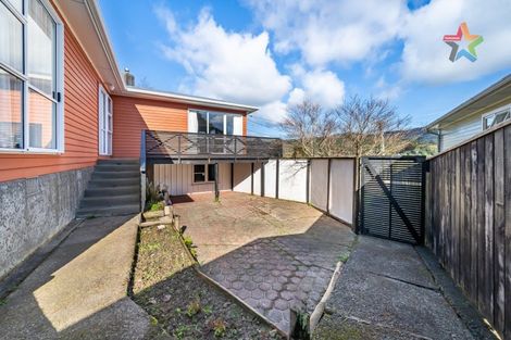 Photo of property in 75 Petrie Street, Wainuiomata, Lower Hutt, 5014