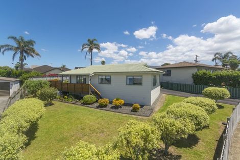 Photo of property in 3 Glenhaven Place, Te Atatu Peninsula, Auckland, 0610