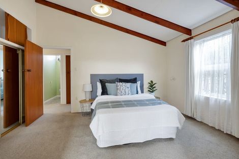 Photo of property in 23a Fulford Street, New Plymouth, 4310