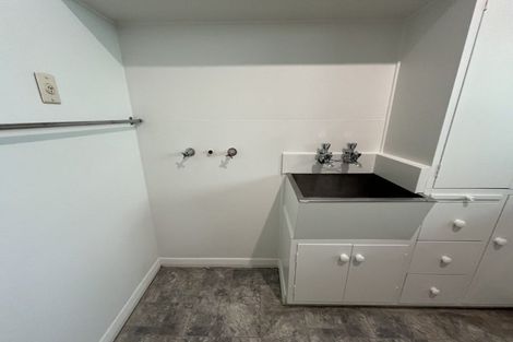 Photo of property in 17 Centennial Drive, Hokowhitu, Palmerston North, 4410