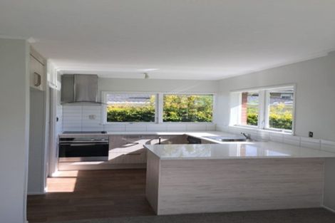 Photo of property in 1/16 Kapiti Place, Sunnynook, Auckland, 0620