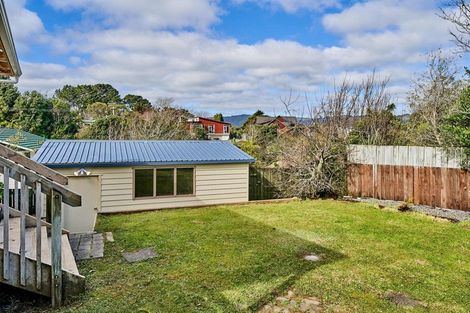 Photo of property in 2 Gainsborough Grove, Belmont, Lower Hutt, 5010