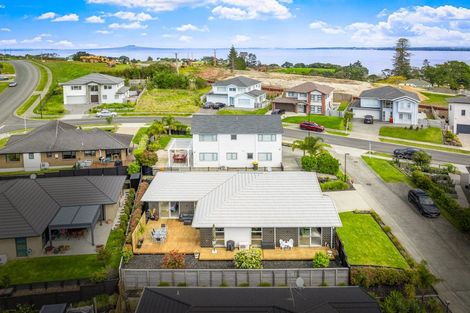 Photo of property in 4 Kiwa Crescent, Gulf Harbour, Whangaparaoa, 0930