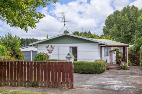 Photo of property in 41 Fisher Place, Carterton, 5713