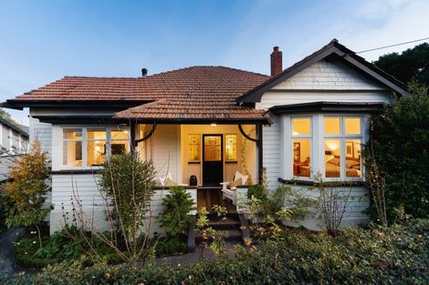 Photo of property in 139 Eglinton Road, Mornington, Dunedin, 9011