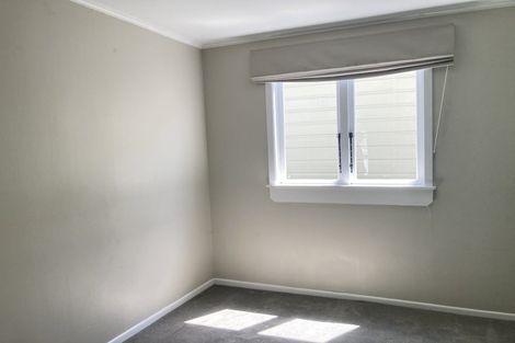 Photo of property in 108 Onepu Road, Lyall Bay, Wellington, 6022