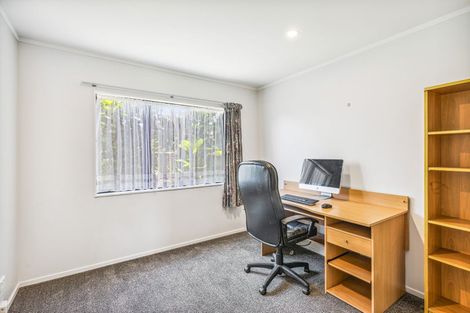 Photo of property in 7 Adrian Grove, Waikanae Beach, Waikanae, 5036