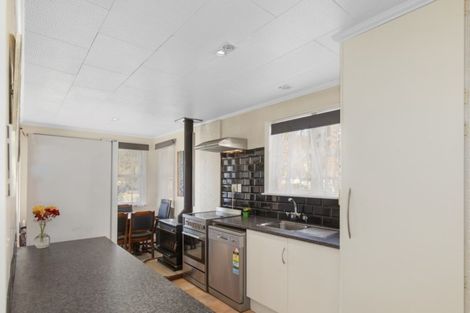 Photo of property in 368 George Street, Stokes Valley, Lower Hutt, 5019