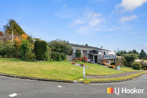 Photo of property in 2 Haratua Place, Springfield, Rotorua, 3015