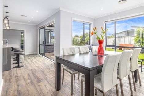 Photo of property in 9 Christow Court, Paraparaumu, 5032