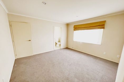 Photo of property in 14 Monash Place, Flat Bush, Auckland, 2016