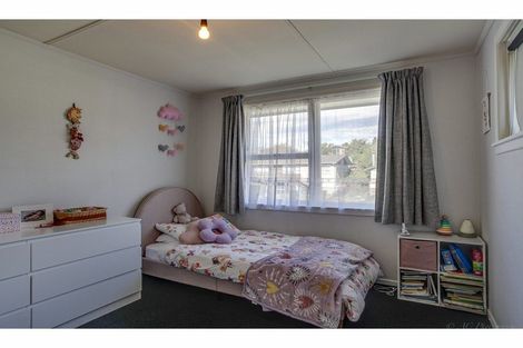 Photo of property in 16 Clyde Carr Crescent, Waimataitai, Timaru, 7910