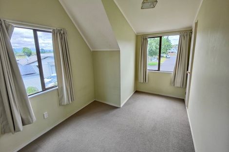 Photo of property in 25 Shelley Jane Place, Dinsdale, Hamilton, 3204