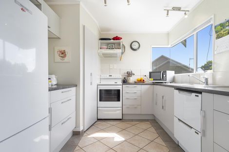 Photo of property in 12a Darraghs Road, Brookfield, Tauranga, 3110