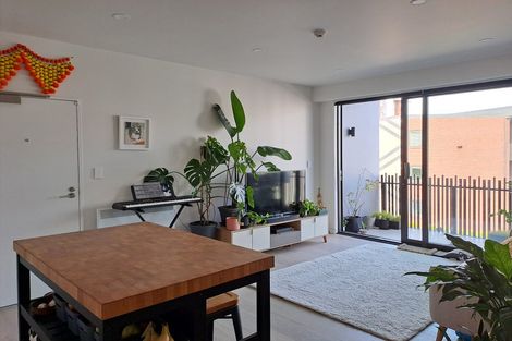 Photo of property in 201/36c Greenslade Crescent, Northcote, Auckland, 0627