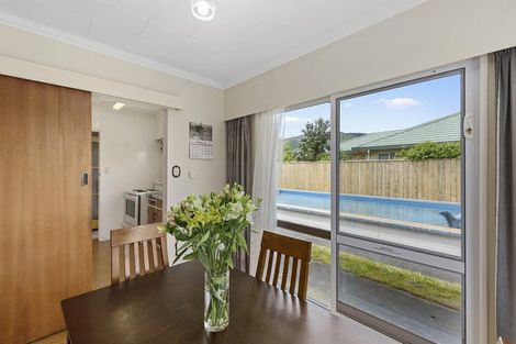 Photo of property in 28 Oriwa Street, Waikanae, 5036