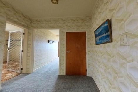 Photo of property in 21 Cameron Street, Papakura, 2110