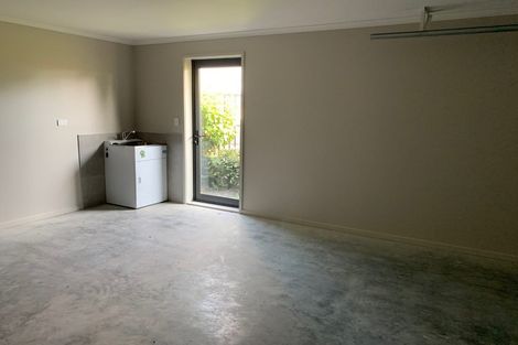 Photo of property in 8 Dida Park Drive, Kumeu, 0810