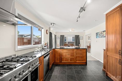 Photo of property in 71 Holdsworth Avenue, Trentham, Upper Hutt, 5018