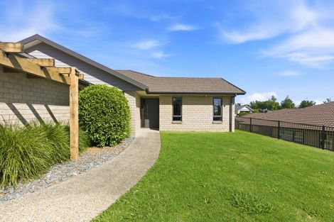 Photo of property in 14 Caldera Crescent, Pyes Pa, Tauranga, 3112