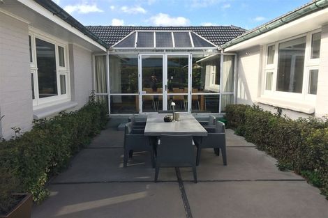 Photo of property in 48 Aikmans Road, Merivale, Christchurch, 8014